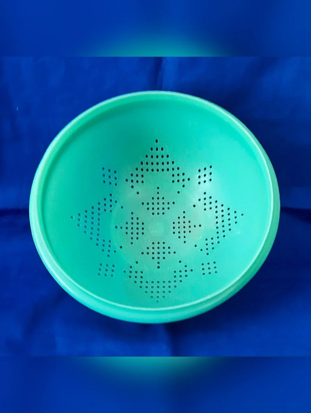 Tupperware Vintage 60s Colander Strainer Bowl Jadeite Green #339-3 Retro Kitchen